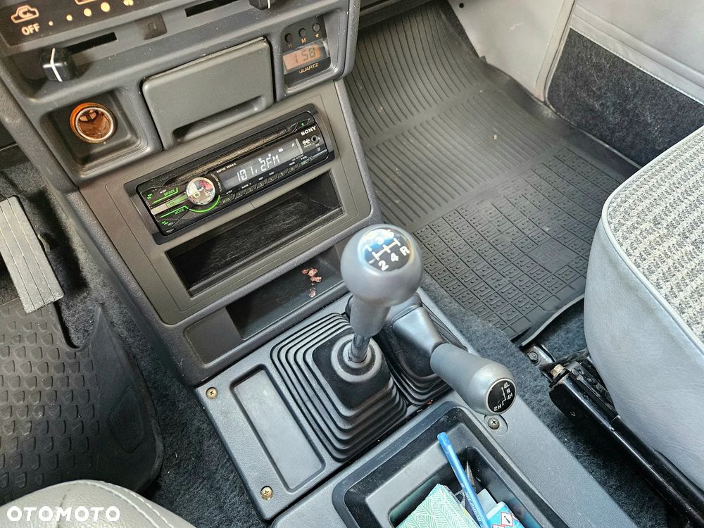 Mitsubishi Pajero 2.5 TDi - 16