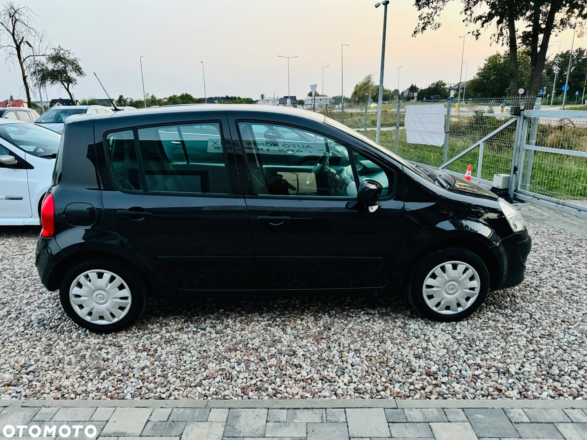 Renault Modus 1.2 16V Cite - 8