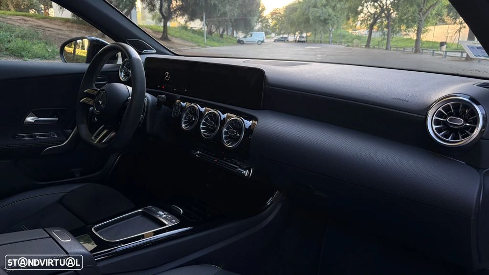 Mercedes-Benz A 45 AMG S 4Matic+ - 11