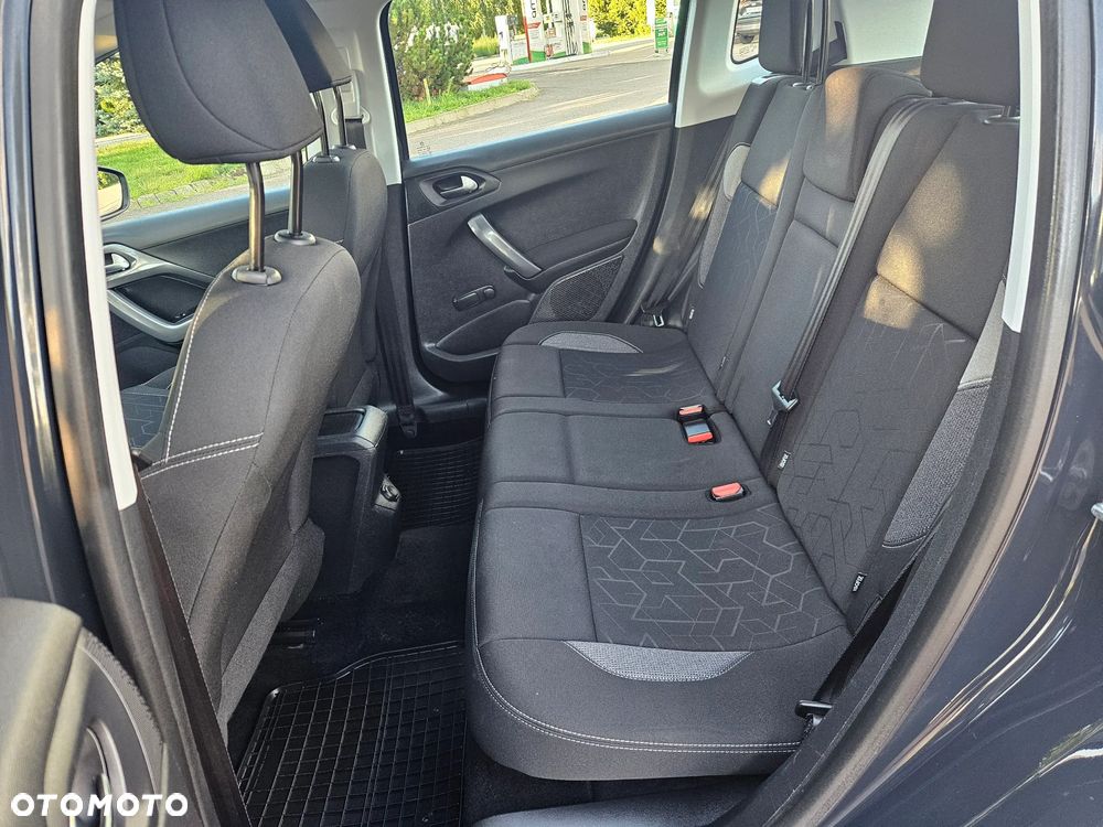 Peugeot 2008 PureTech 82 Style - 37