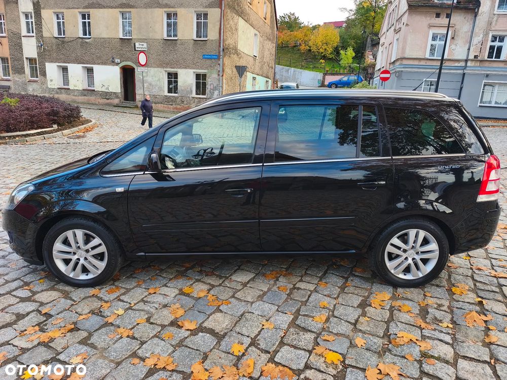 Opel Zafira 2011 photo 2