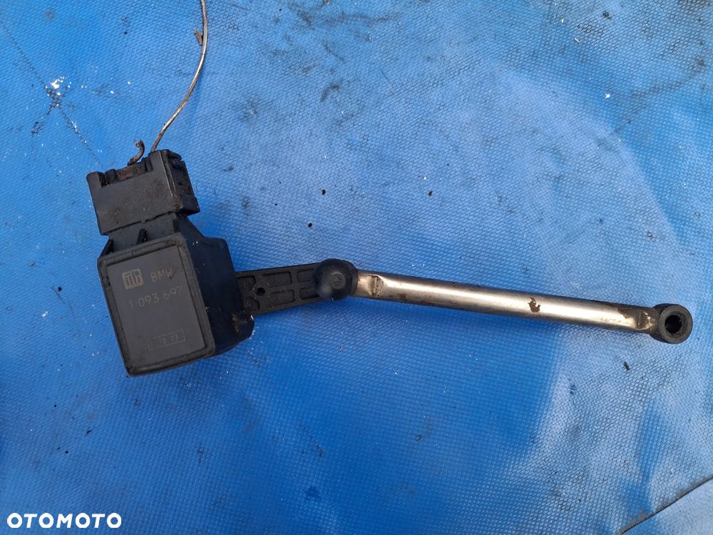 Czujnik poziomowania reflektorów przód tył Xenon europa BMW E39 E46 E60 E61 1093697 - 1