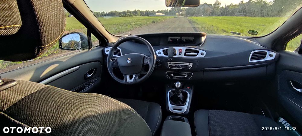 Renault Scenic - 8