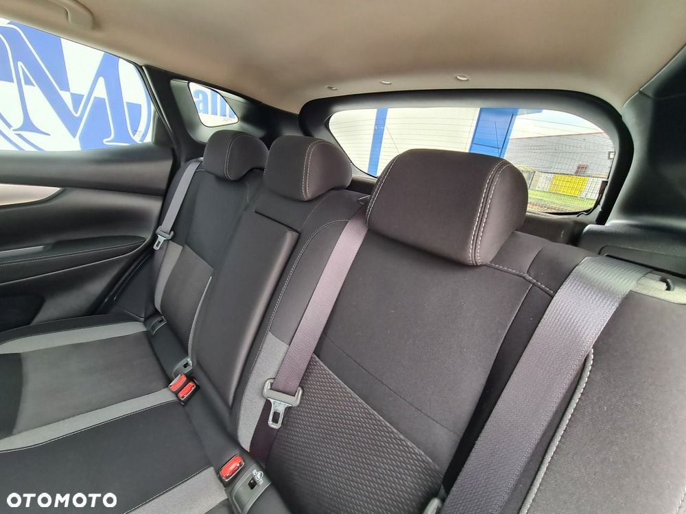 Nissan Qashqai 1.2 DIG-T N-Connecta - 23