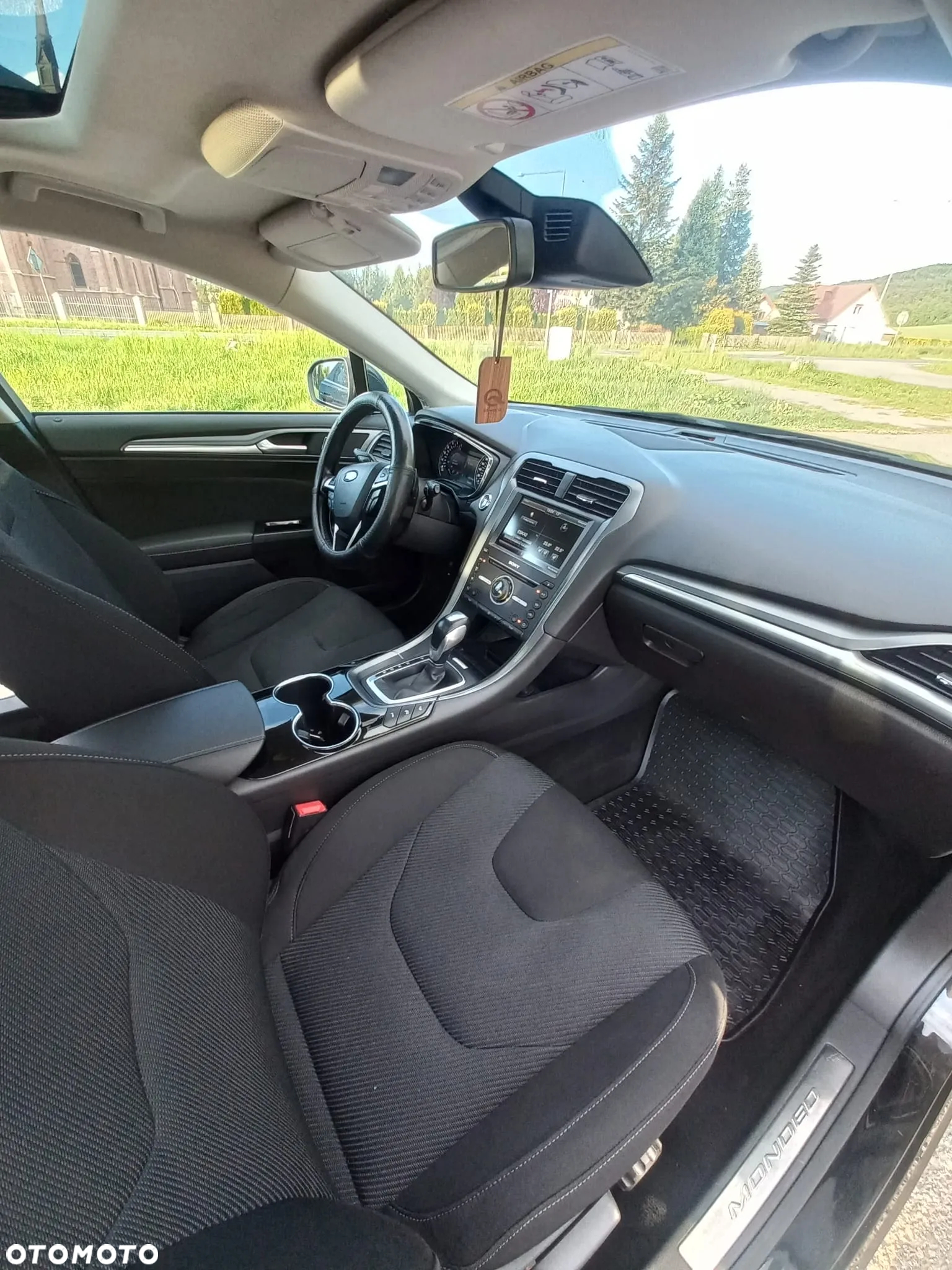 Ford Mondeo 2.0 TDCi Titanium PowerShift - 19