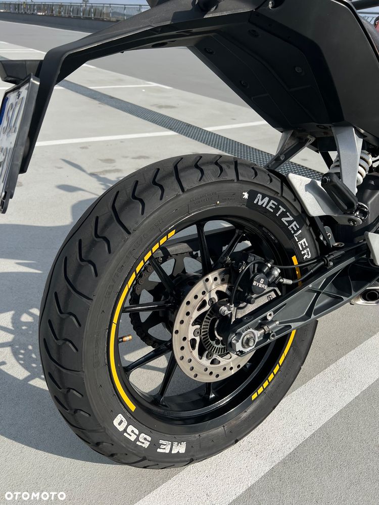 KTM Duke 125 - 14