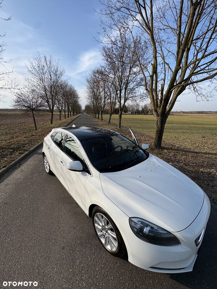 Volvo V40 D2 Momentum - 14