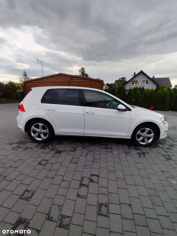 Volkswagen Golf 1.2 TSI BMT Trendline Perfectline - 4
