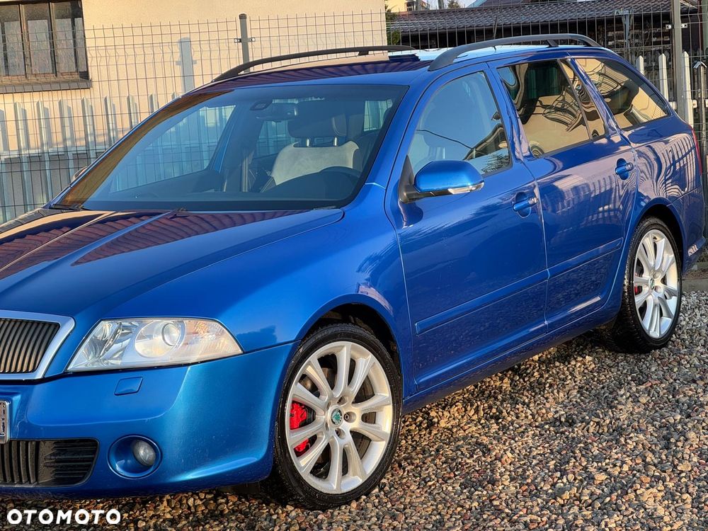 Skoda Octavia 2.0 TDI CR DPF DSG RS - 11