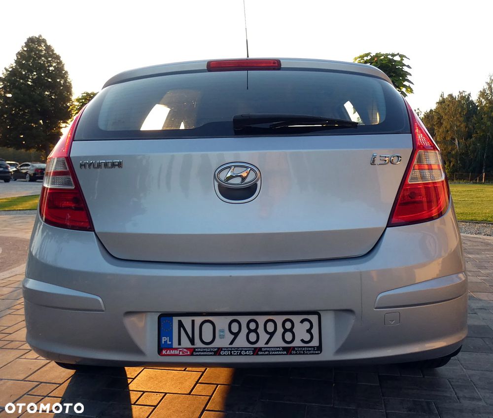 Hyundai i30 1.4 Comfort World Cup - 11