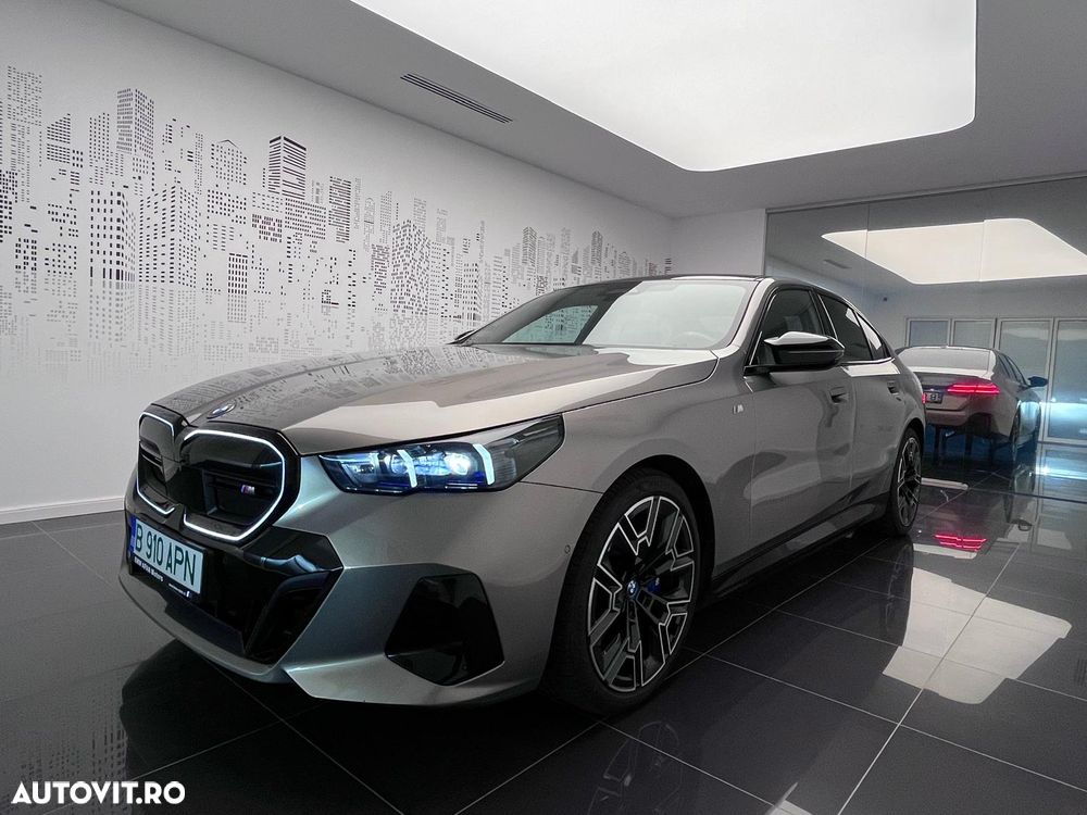 BMW i5 - 2