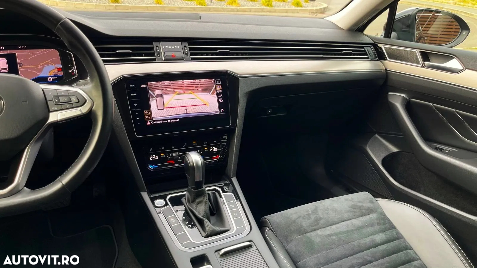Volkswagen Passat Variant 2.0 TDI SCR DSG Elegance - 16