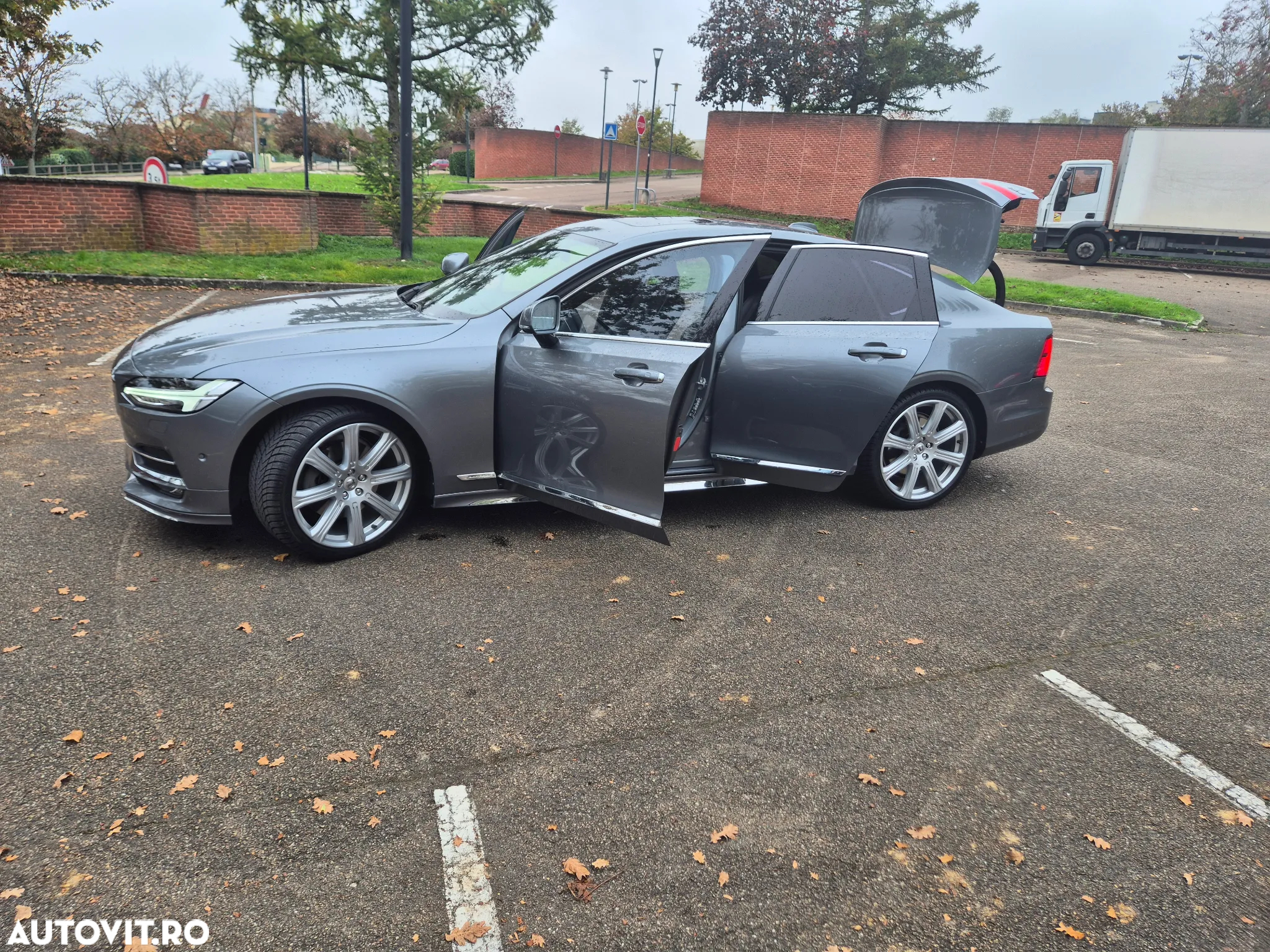 Volvo S90 D5 AWD Geartronic Inscription - 13