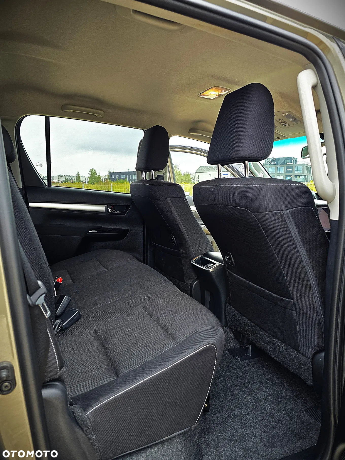 Toyota Hilux 2.8 D-4D Double Cab SR5 4x4 - 24