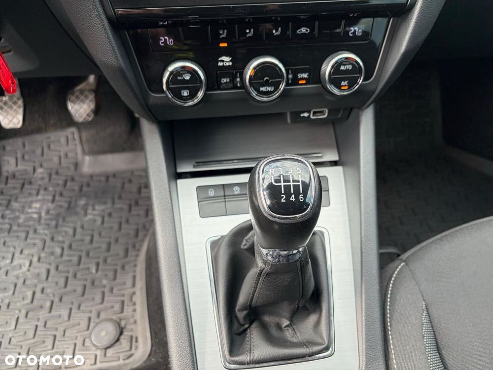 Skoda Octavia 2.0 TDI SCR Style - 19