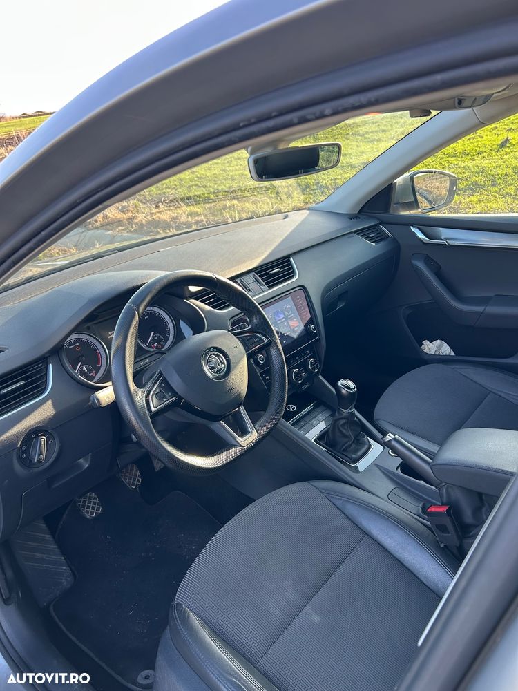 Skoda Octavia 2.0 TDI (Green tec) Style - 7