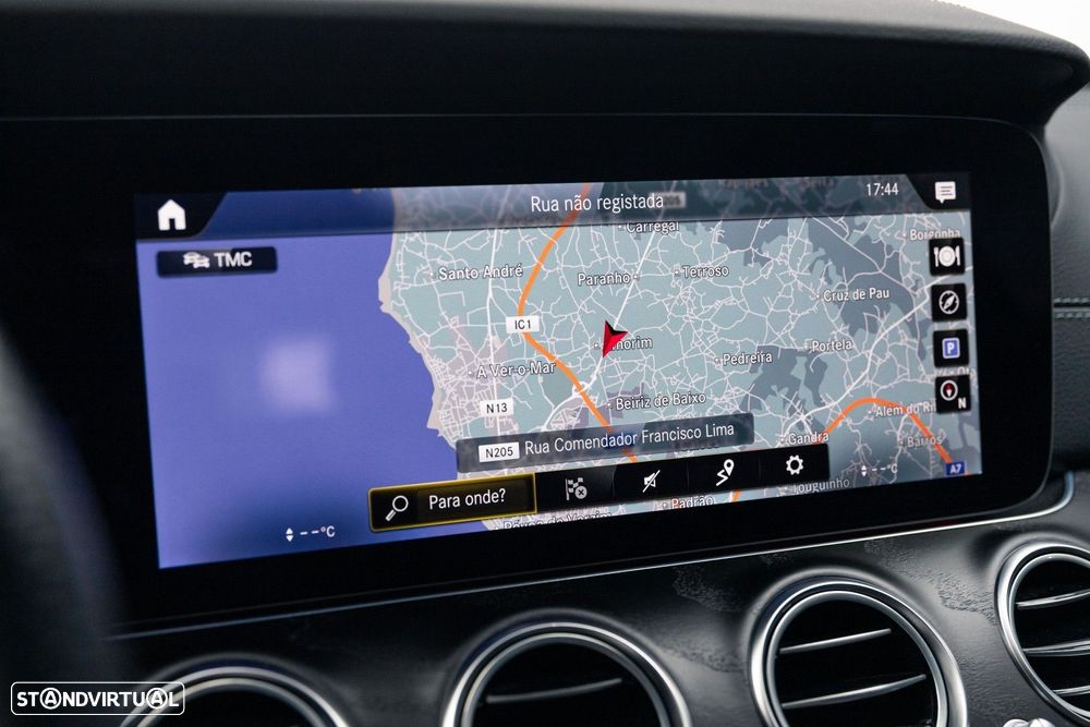 Mercedes-Benz E 300 de 9G-TRONIC AMG Line - 35