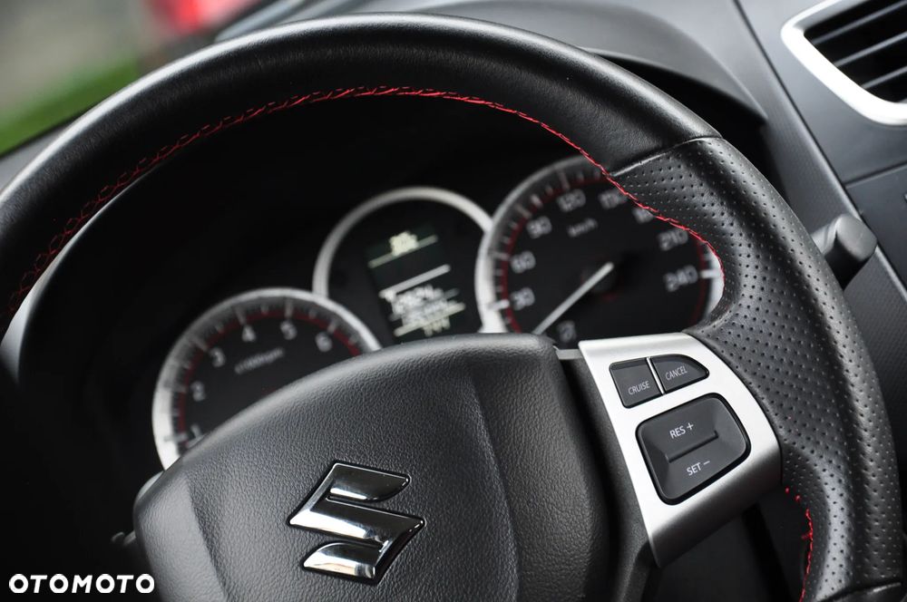 Suzuki Swift 1.6 Sport - 26