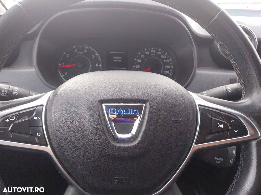 Dacia Duster TCe 150 GPF Prestige jante 17" - 8