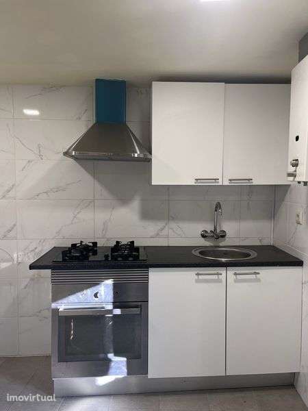 Casa pequena  em local sossegado - Grande imagem: 2/6