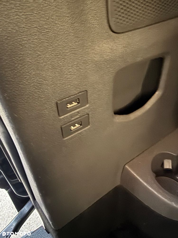 Ford Tourneo Custom 320 L2H1 VA Autm Titanium X - 35