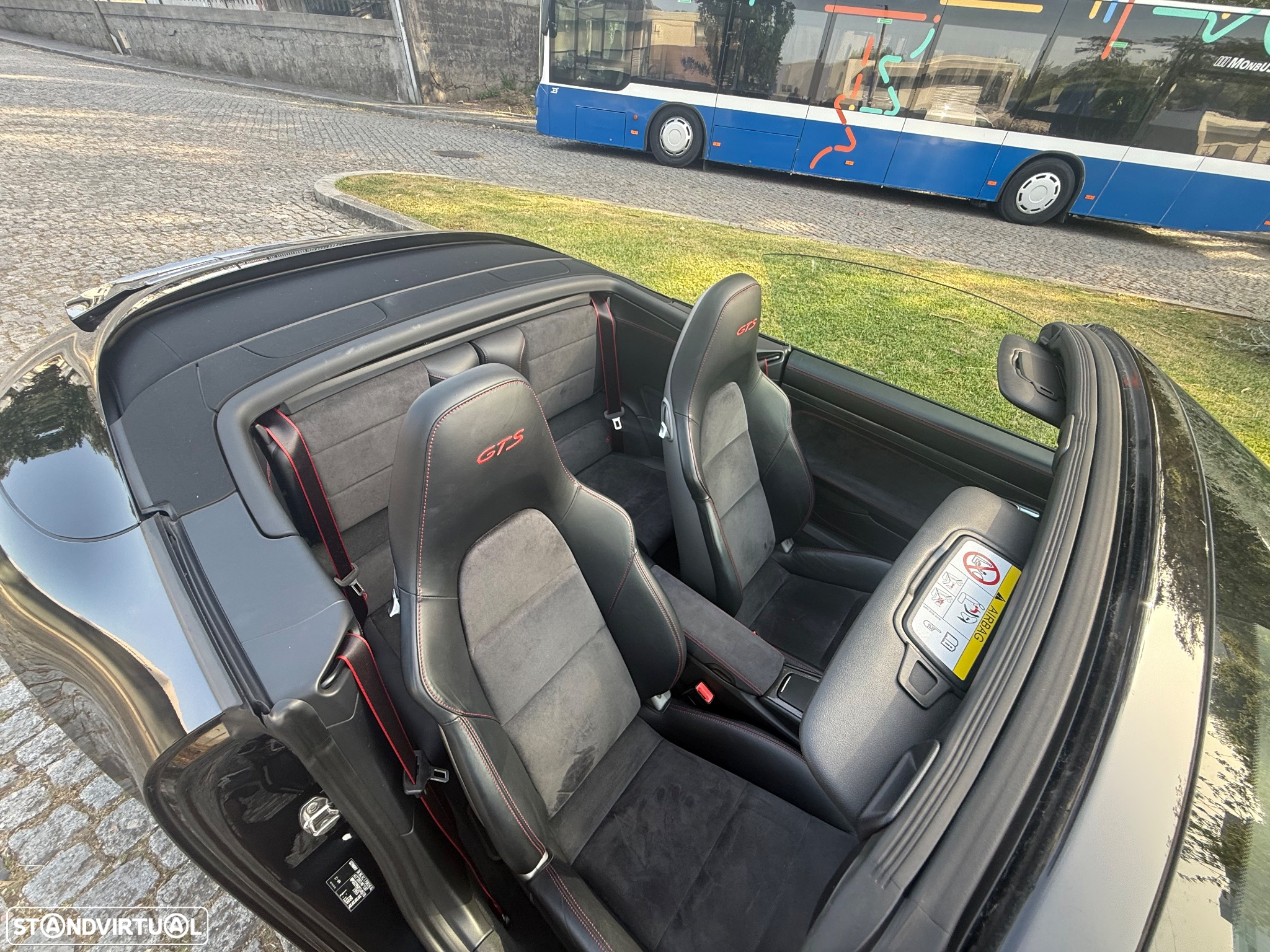 Porsche 911 (991) Carrera 4 GTS PDK - 21