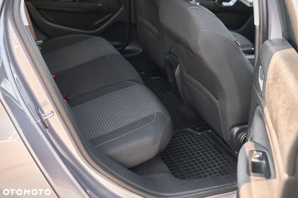 Peugeot 308 - 24