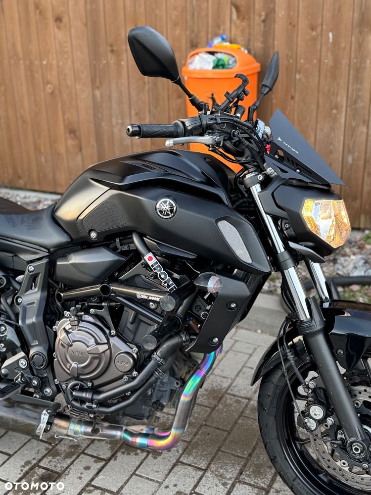 Yamaha MT - 2