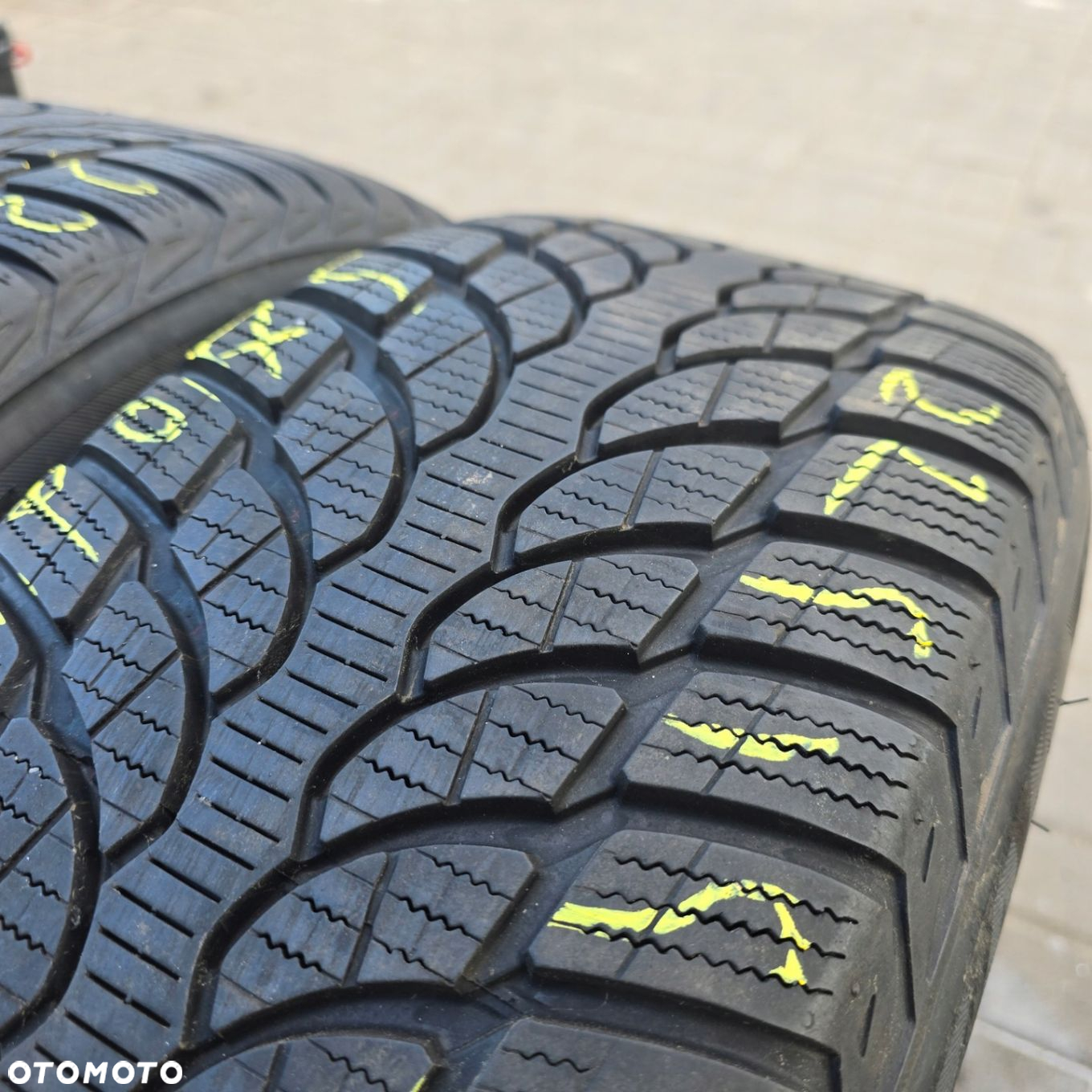 BRIDGESTONE BLIZZAK LM-32 225/55R17 97H 2X - 3