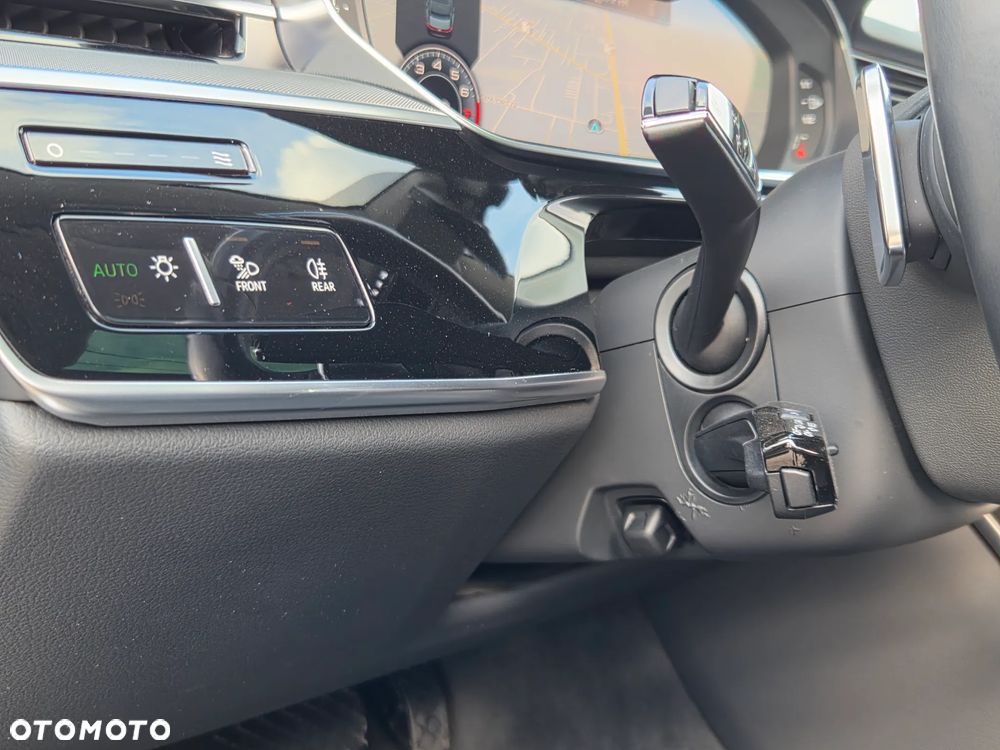 Audi A8 L 55 TFSI mHEV Quattro Tiptr - 15