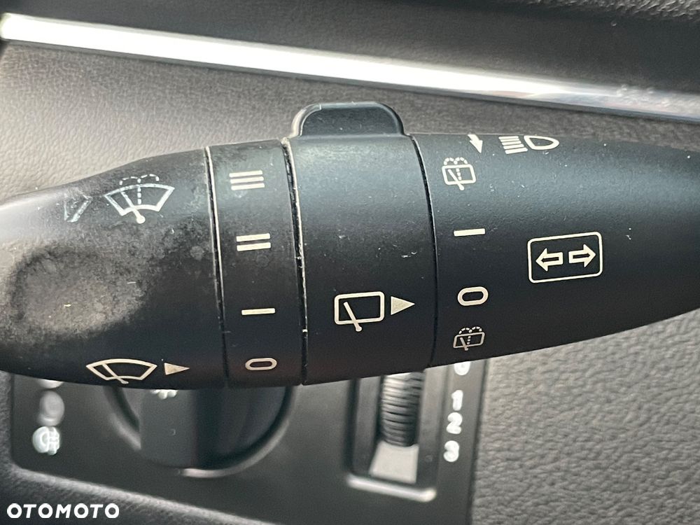 Mercedes-Benz Klasa B 180 BlueEFFICIENCY SPORT EDITION - 37