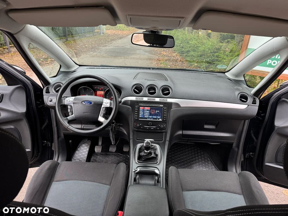 Ford S-Max 2.0 TDCi DPF Ambiente - 18