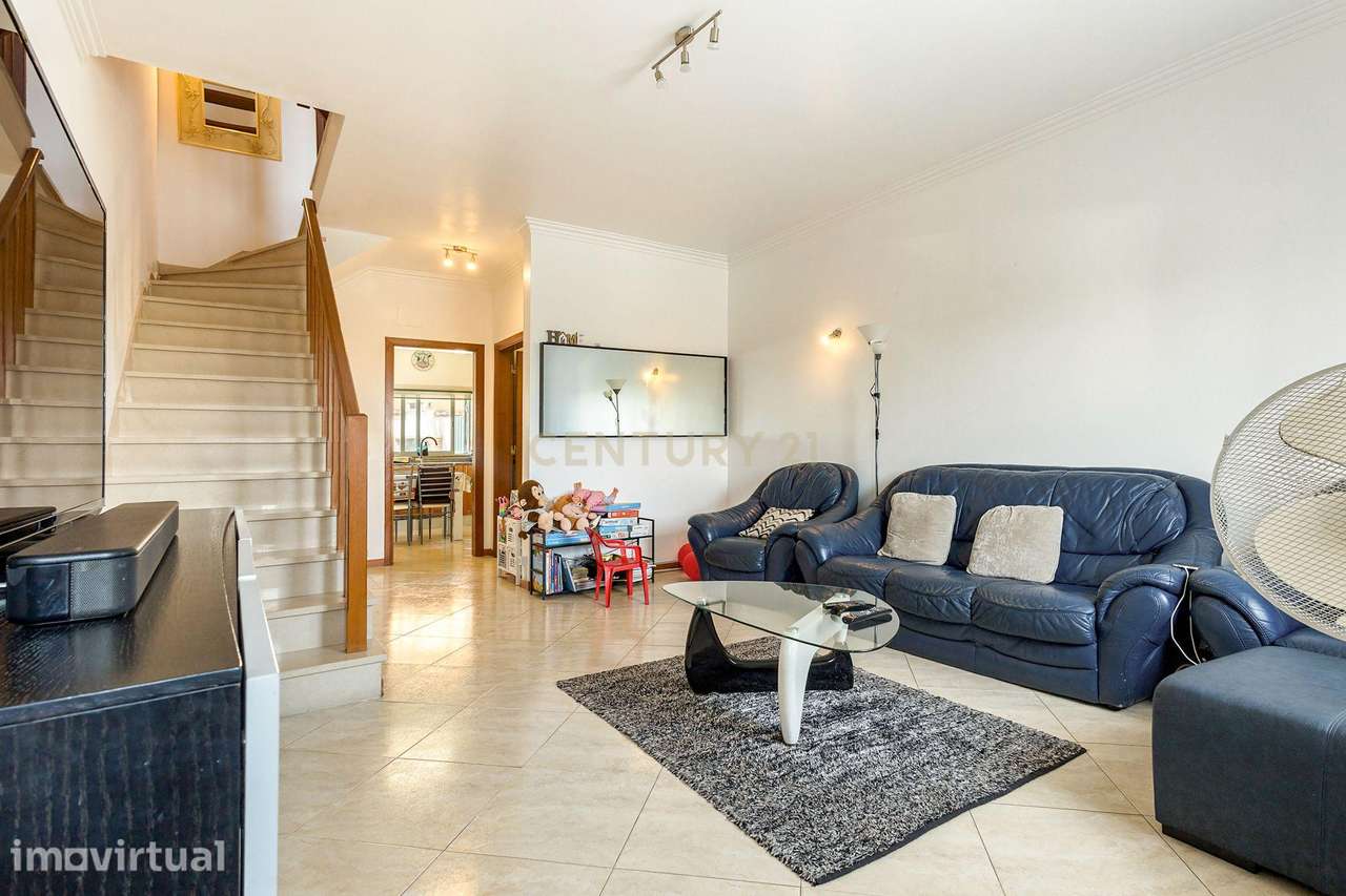 Moradia em Banda T3+1 com Quintal em Zona Tranquila – Bacelos de Gaio, - Grande imagem: 2/36