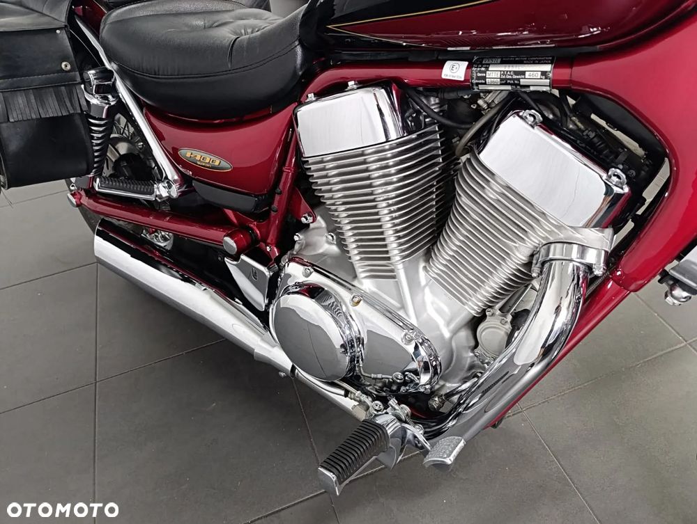 Suzuki Intruder - 3