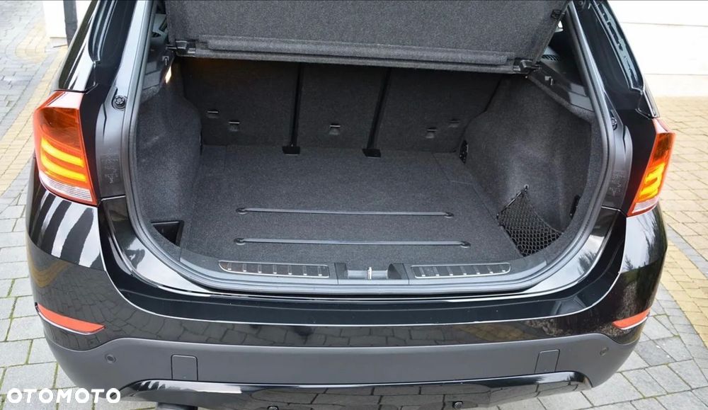 BMW X1 sDrive18d Sport Line - 14