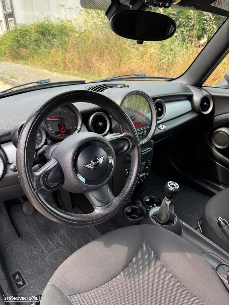 MINI Cabrio Cooper D - 10