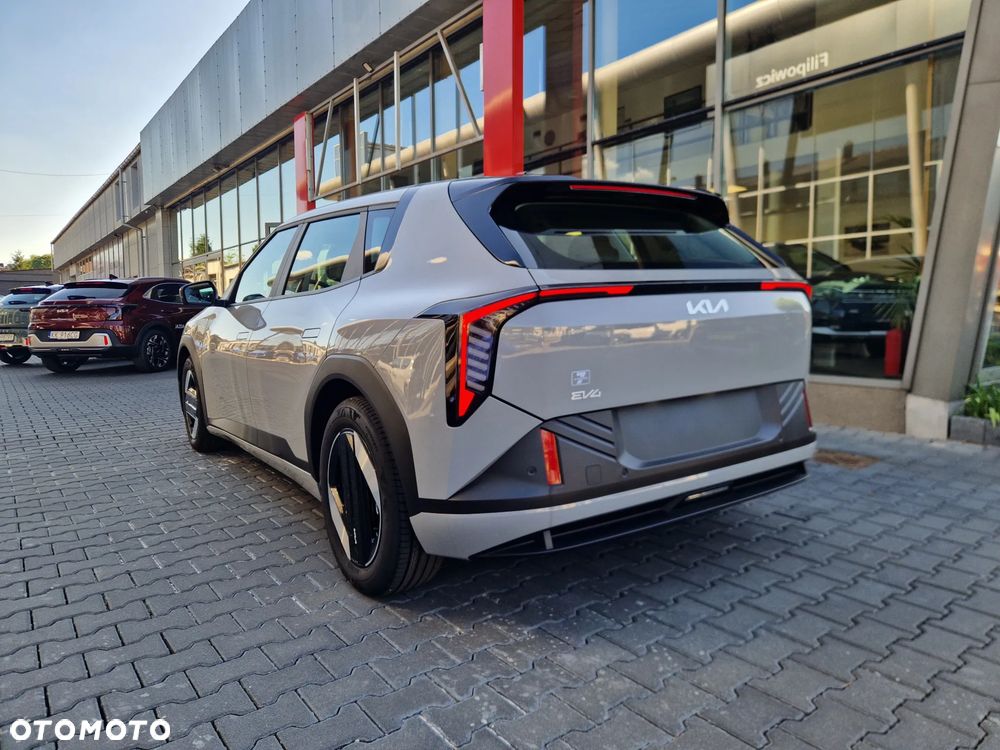 Kia EV4 81.4kWh Air - 6