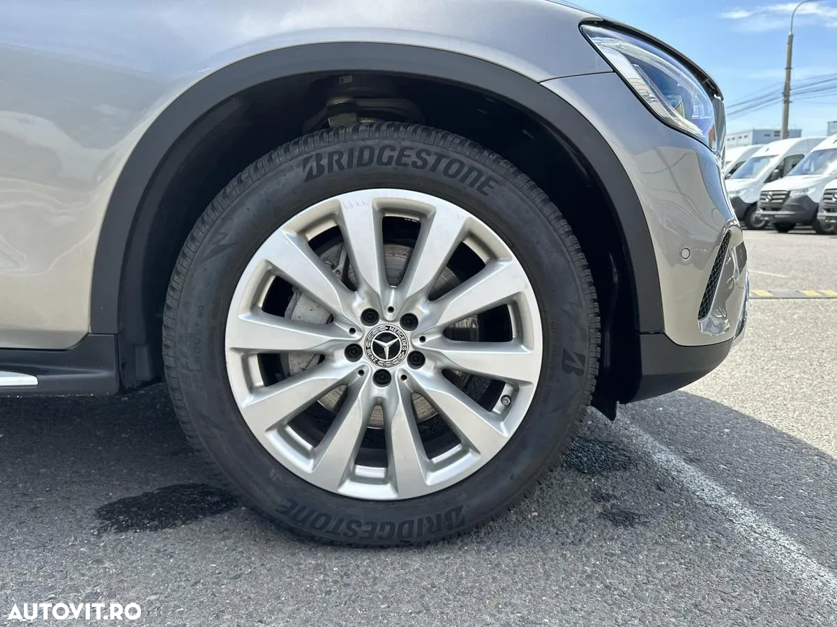 Mercedes-Benz GLC 300 d 4MATIC - 18
