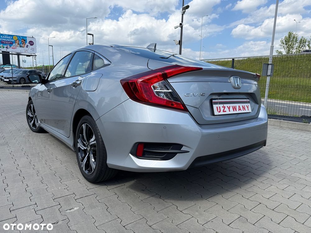 Honda Civic 1.5 T Elegance - 16