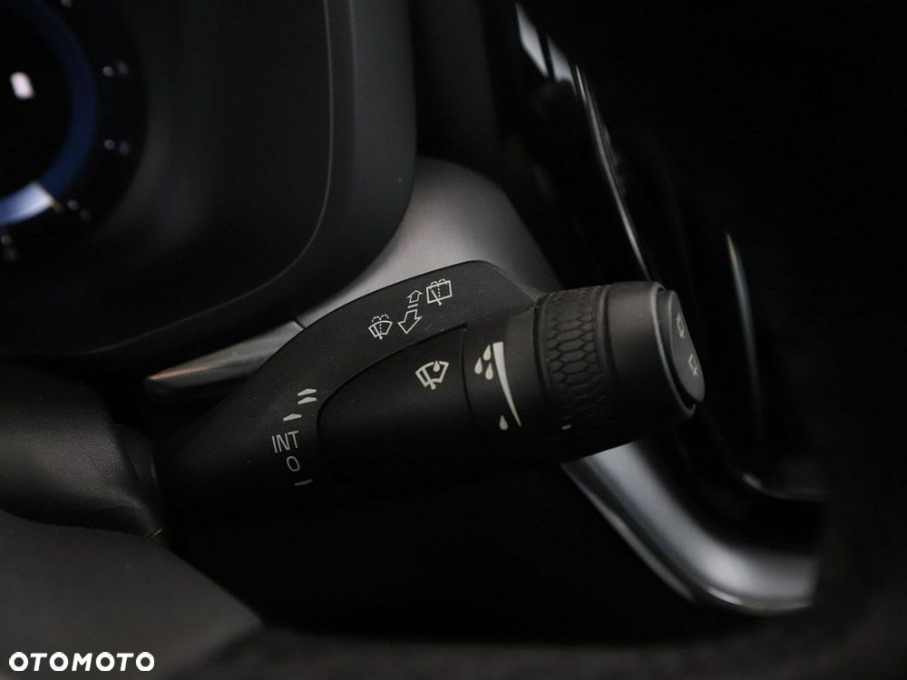 Volvo XC 60 B4 D AWD Geartronic Momentum - 32