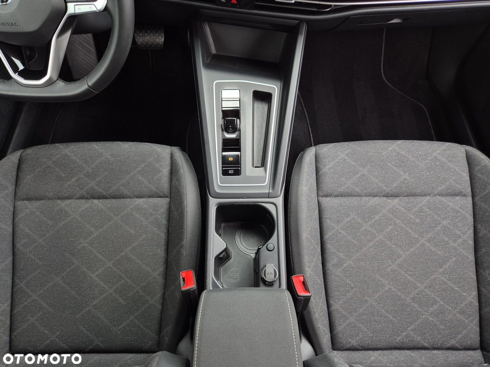 Volkswagen Golf - 17