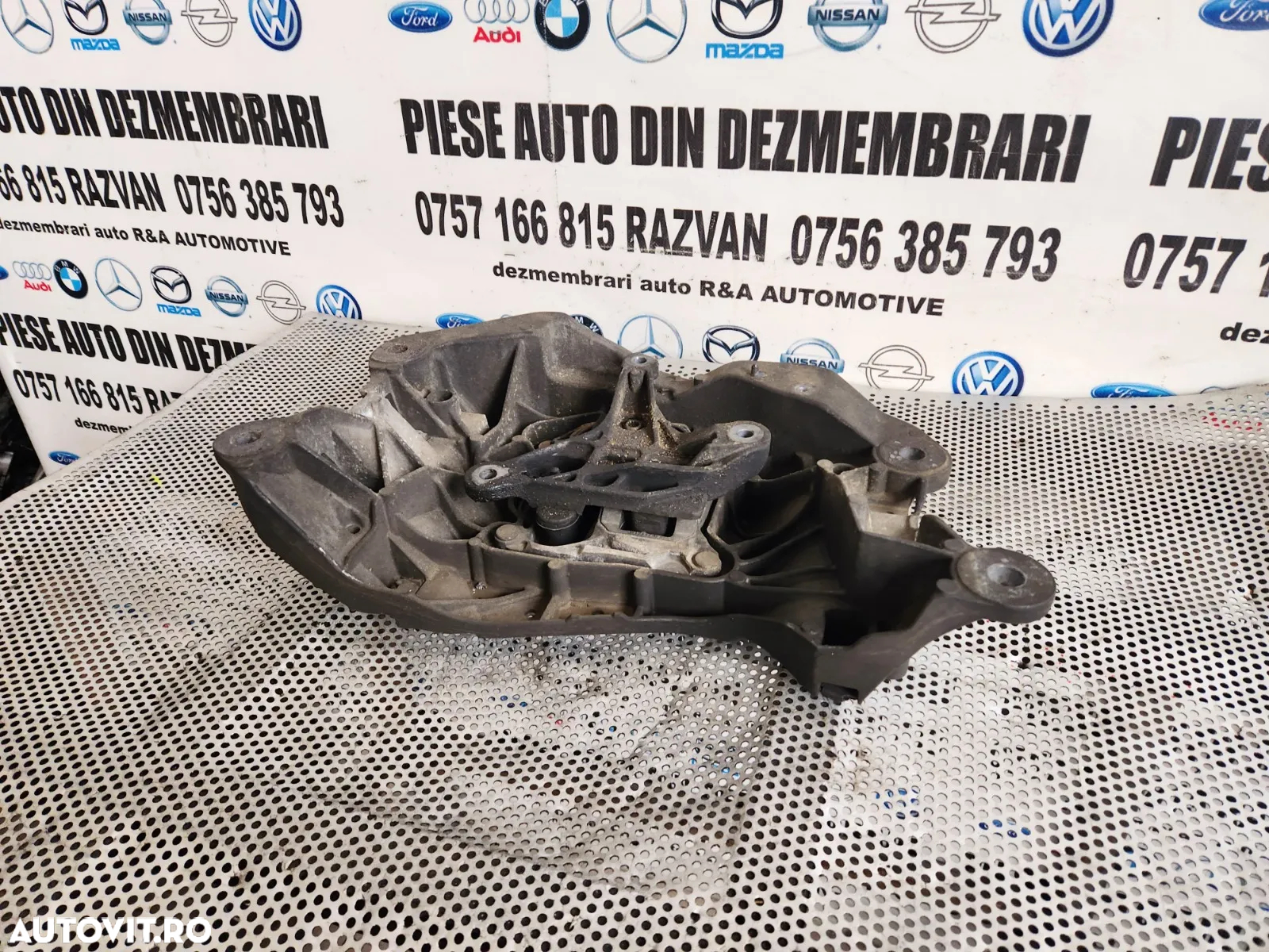 Suport Cutie Viteze Audi A8 4H D4 3.0 D Tdi Euro 5 An 2010-2011-2012-2013-2014-2015-2016-2017 Motor - 2