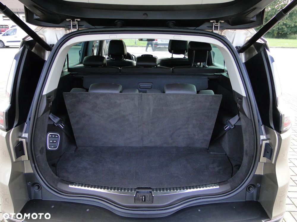Renault Espace 1.6 dCi Energy Initiale Paris EDC 7os - 15
