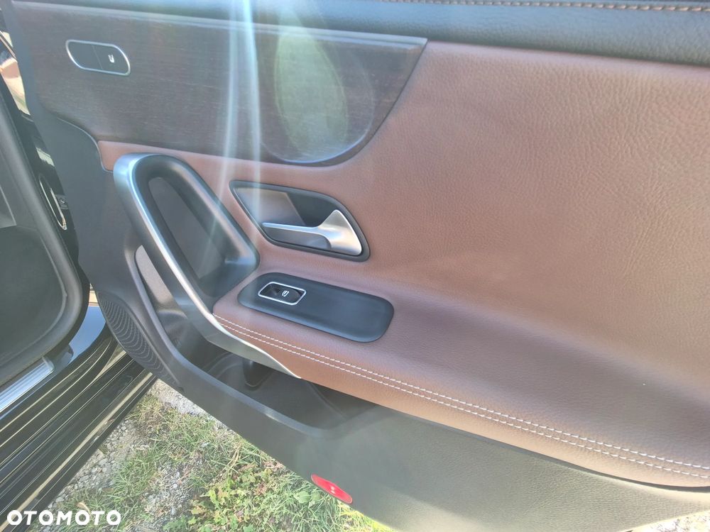 Mercedes-Benz CLA 250 4-Matic AMG Line 7G-DCT - 7