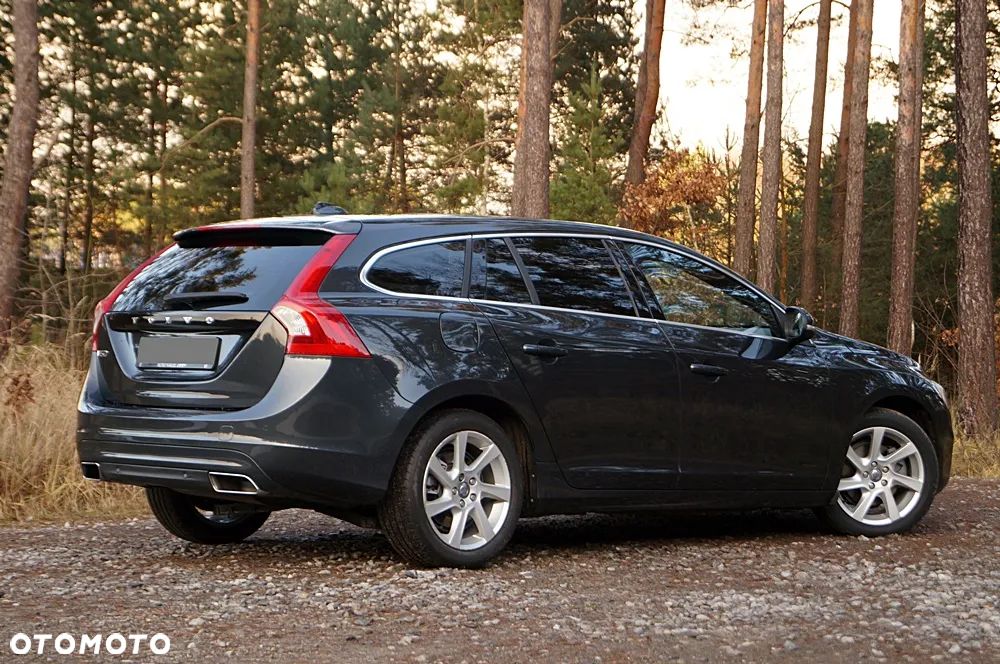 Volvo V60 D4 Geartronic Summum - 8