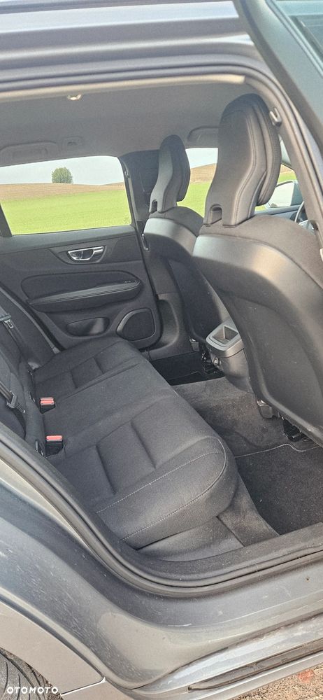 Volvo V60 D3 Momentum - 8