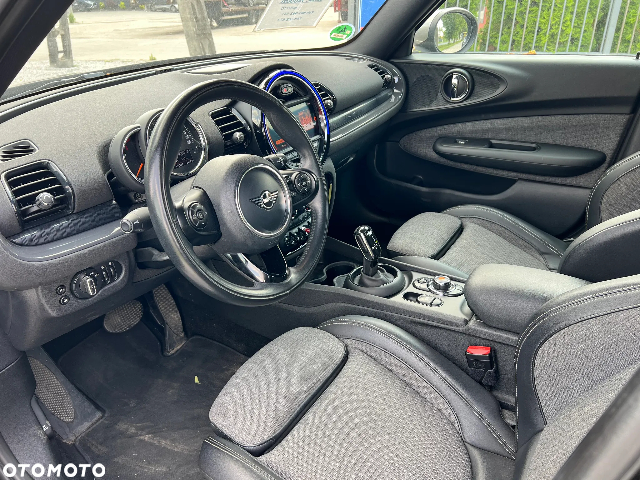 MINI Clubman Cooper D Essential Trim - 17