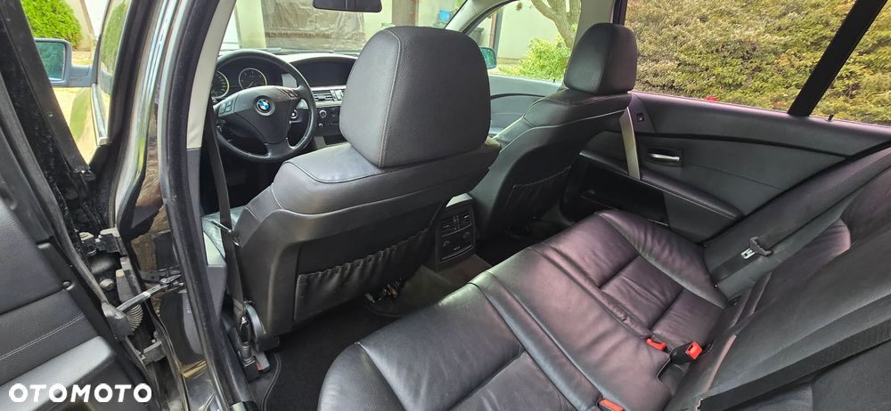 BMW Seria 5 - 16
