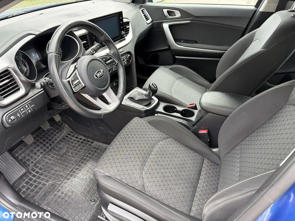 Kia Ceed 1.6 CRDi SCR L Business Line - 11