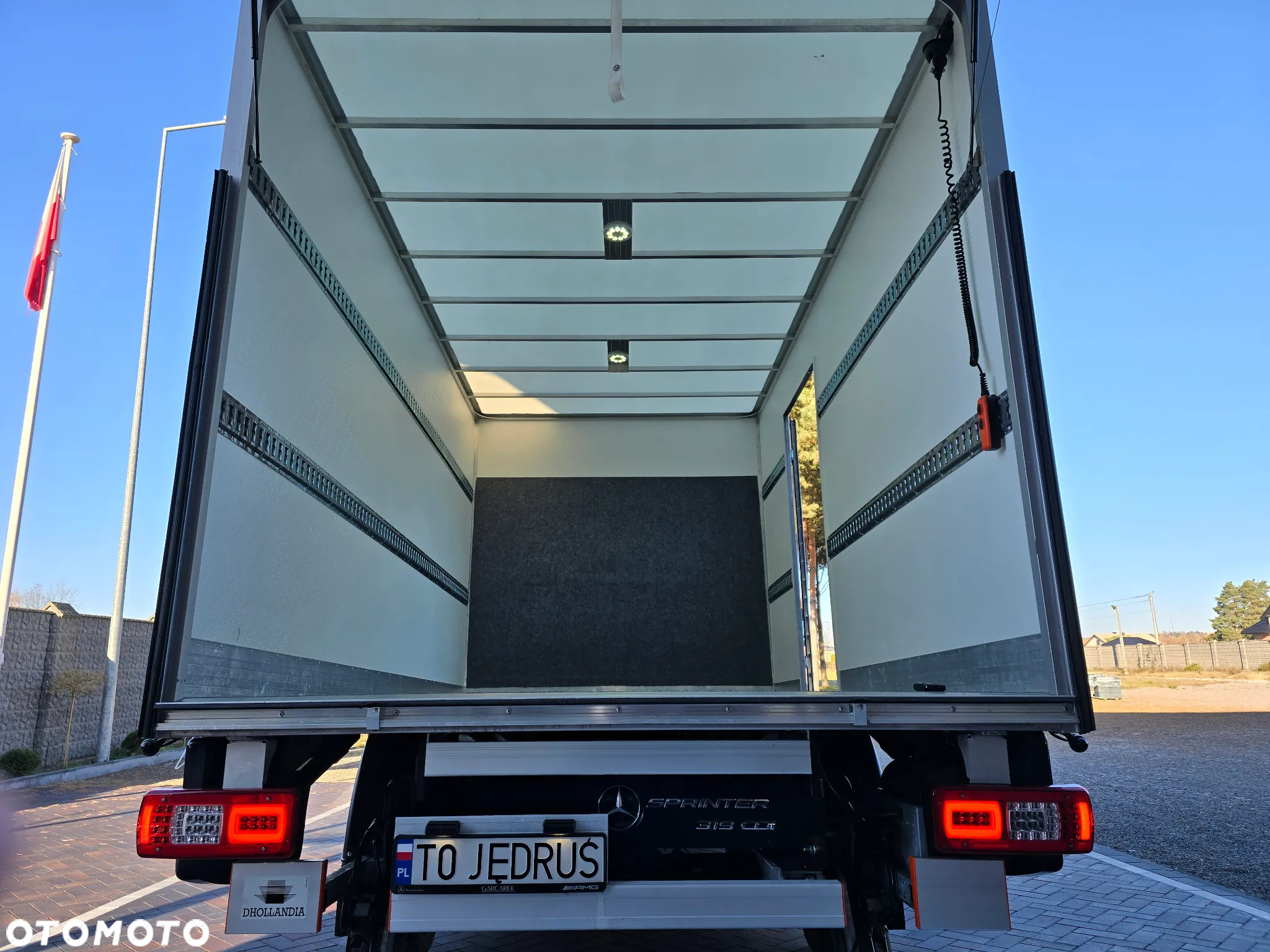 Mercedes-Benz SPRINTER 319 3.0 CDI KONTENER 4,28cmDługi 2,29cmSzero 2,24cmWysok + WINDA 750Kg 42Tyś km SERWIS DO OSTATNIEGO Km ASO MERCEDES-BENZ SALON PL STAN NOWY NOWY NOWY FABRYCZNA GWARANCJA - 18